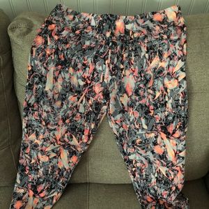 Calvin Klein Cropped Leggings